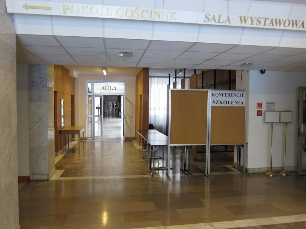 Centrum Konferencyjne Ibib Pan Varsóvia Exterior foto